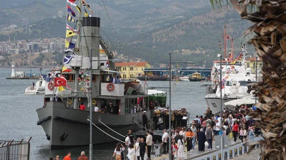 TCG Nusret Müze Gemisi’ne ziyaretçi akını - Resim: 32